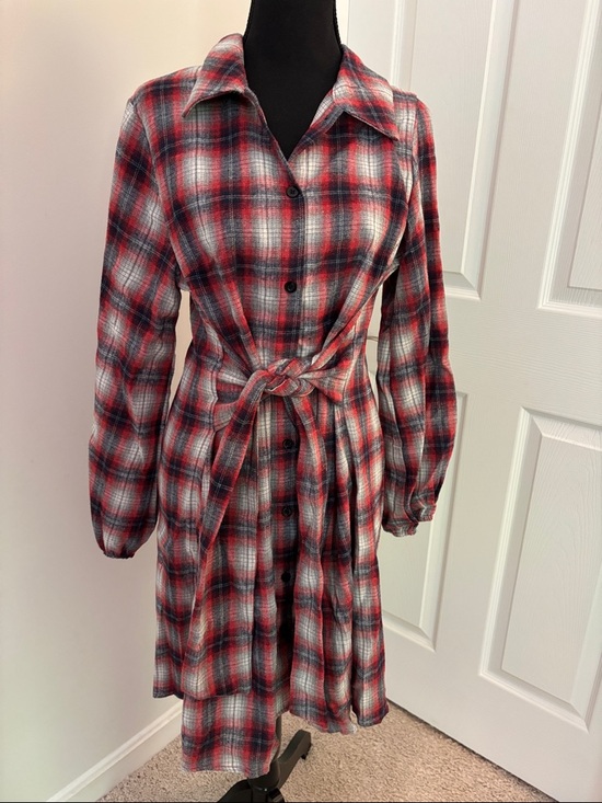 Dresses & Skirts - Plaid Button-Front Shirt Dress with Waist Tie - Red/Black/White